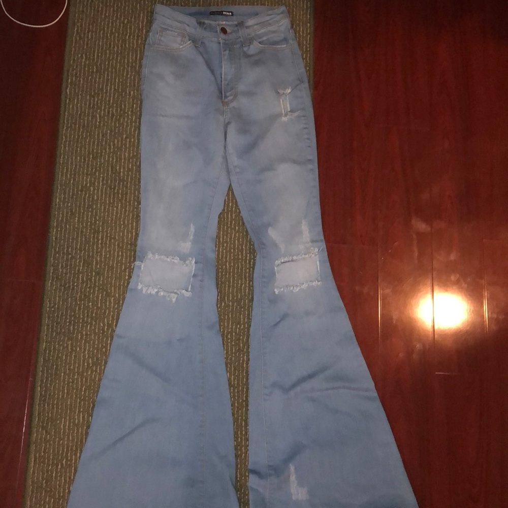 Fashion nova bell bottom jeans